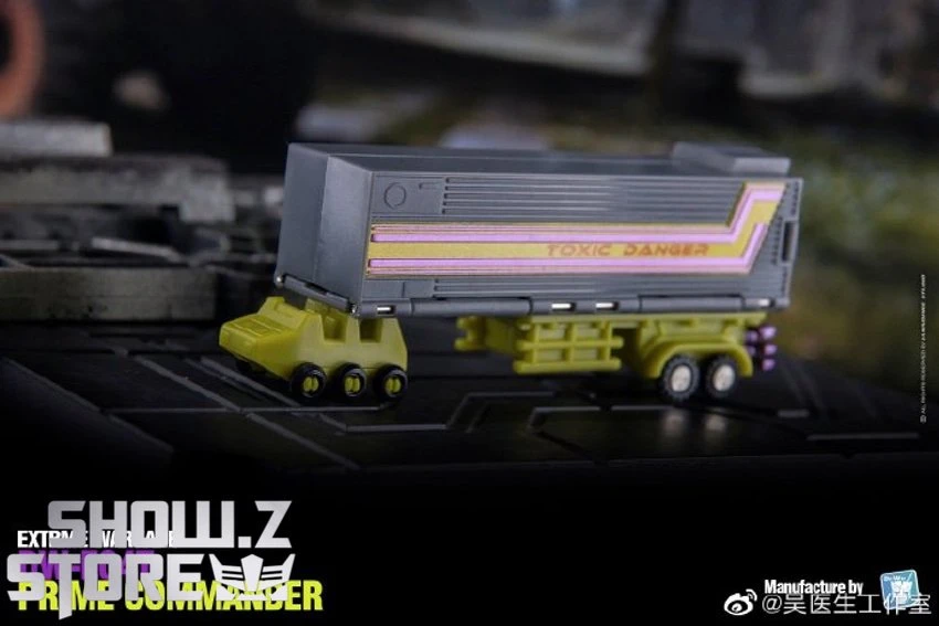 Dr.Wu DW-E04T Prime Commander Optimus Prime Toxitron Version W/ Trailer - Image 5