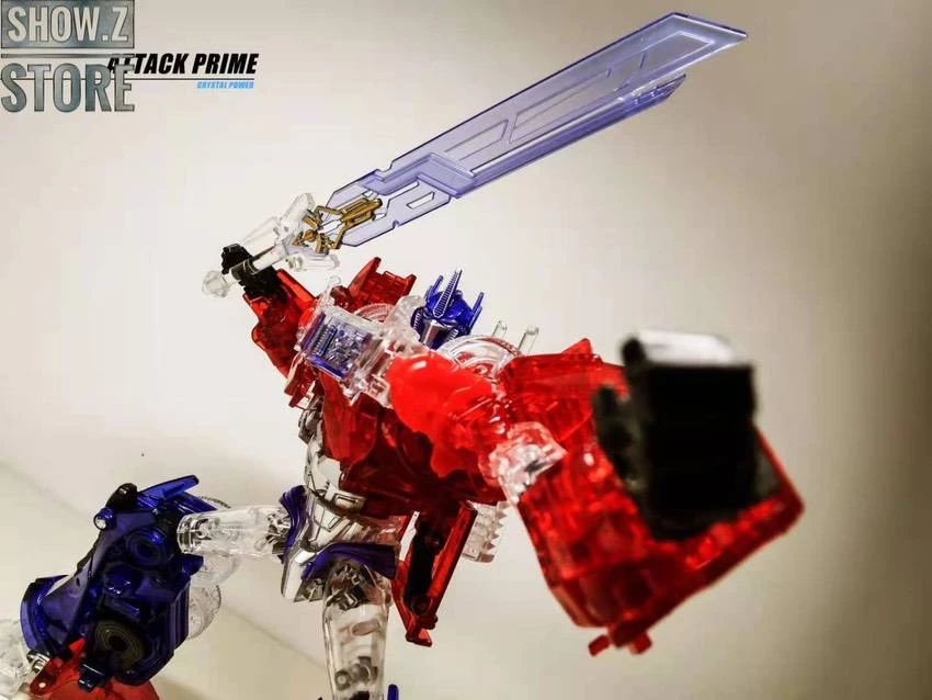 APC Toys APC-001 Attack Prime TFP Optimus Prime Clear Version W/ Clear Wheels - Image 5